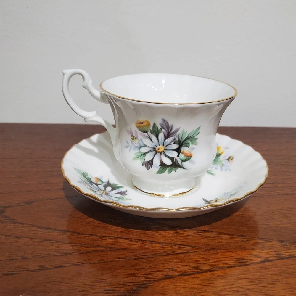 Royal Albert vintage royal